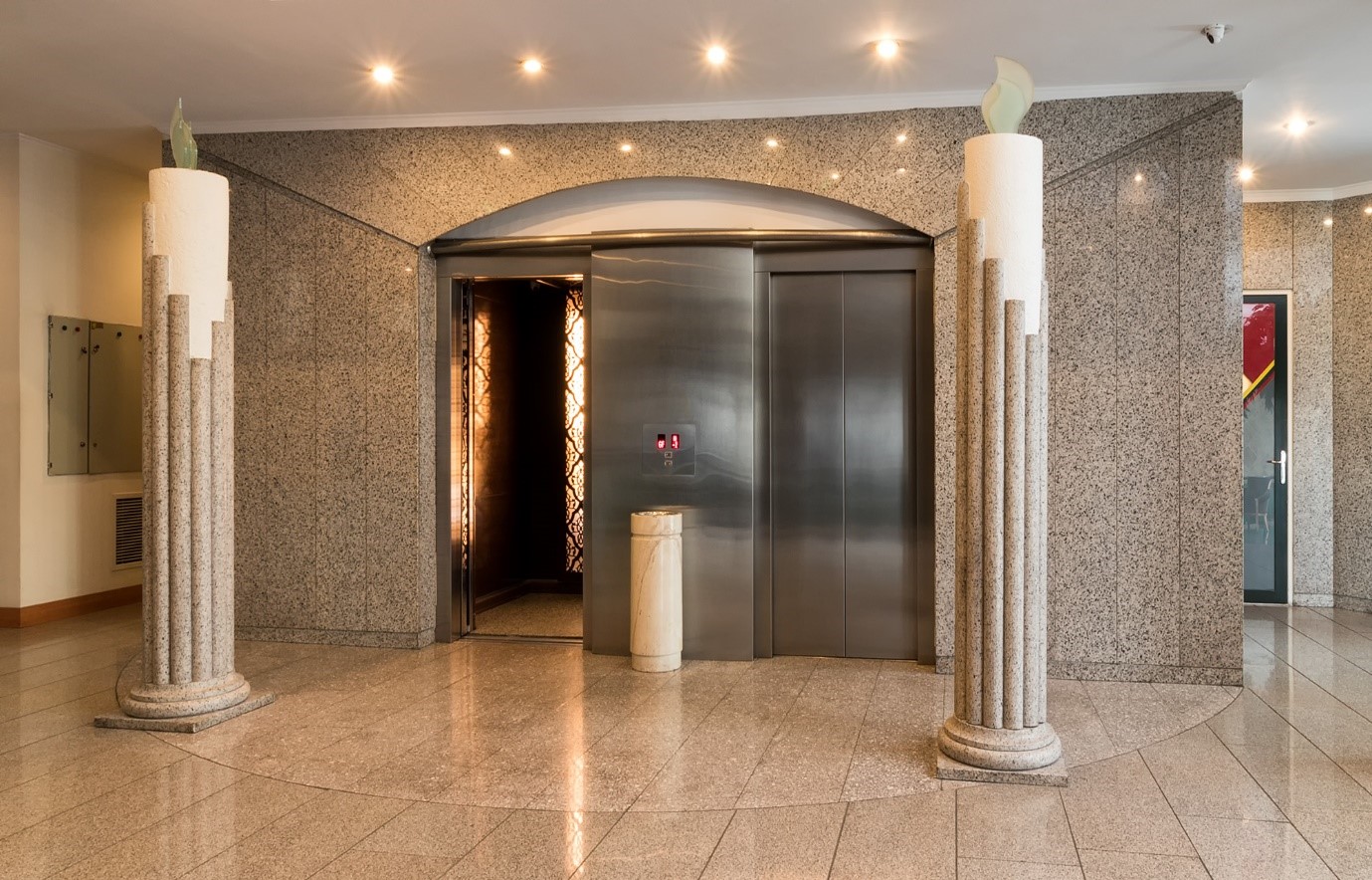 انواع آسانسور کششی,انواع آسانسورها,انواع آسانسورهای هیدرولیکی